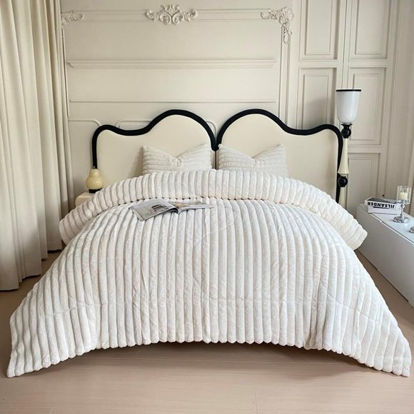 Ivory Soft Faux Fur Cream Bedding Set Striped Comforter Shams King Size Bed New - Picture 1 of 11